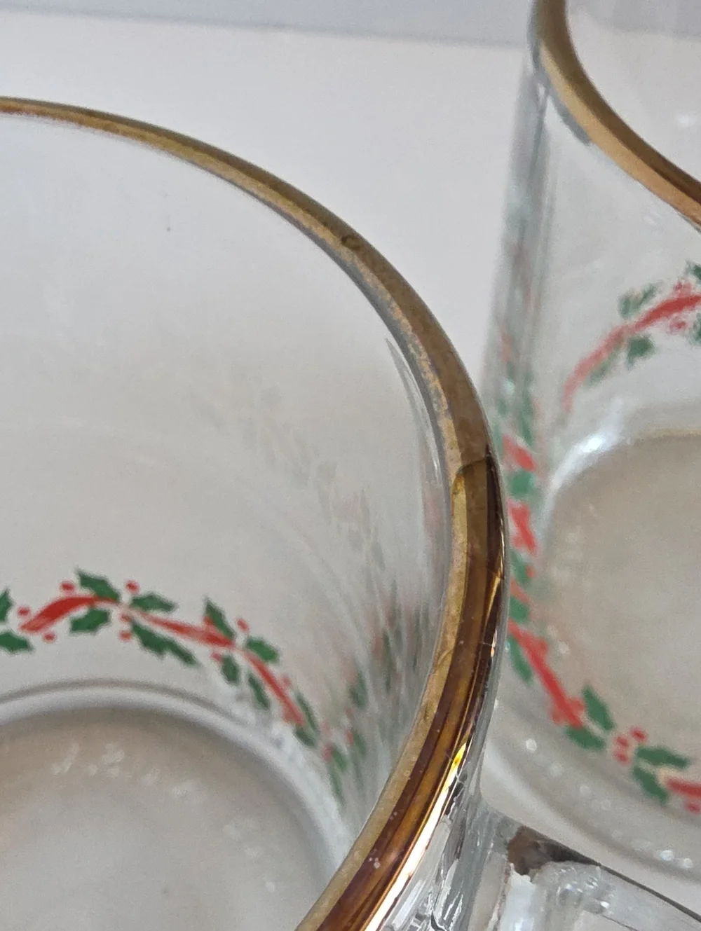 Vintage 1980's Libbey Christmas Holly & Ribbon Glass Mugs Gold Rims Set Of 2